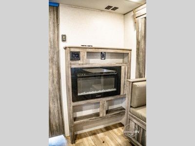 2019 Forest River RV Wildwood FSX - Photo 18