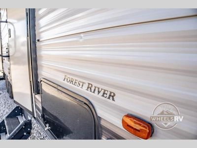 2019 Forest River RV Wildwood FSX - Photo 8