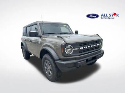2026 Ford Bronco Big Bend in Marsh Gray — front three-quarter view