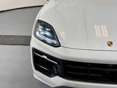 2026 Porsche Cayenne - Photo 27