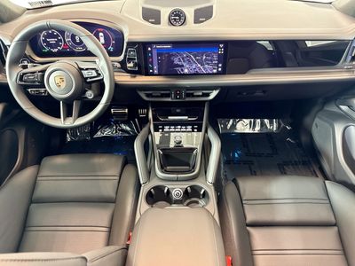 2026 Porsche Cayenne - Photo 20
