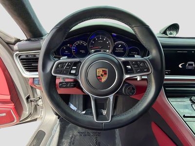 2019 Porsche Panamera — photo 38 view