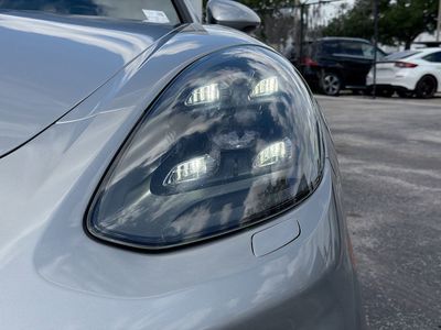 2019 Porsche Panamera — photo 9 view