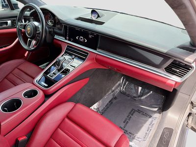 2019 Porsche Panamera — photo 13 view