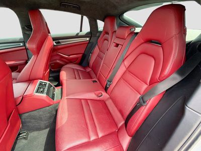2019 Porsche Panamera — photo 20 view