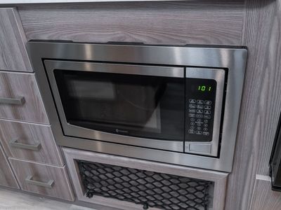 2026 Thor Motor Coach Compass Go — photo 13 view