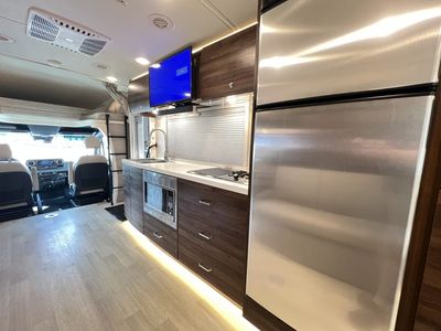 2021 Winnebago VIEW - Photo 9