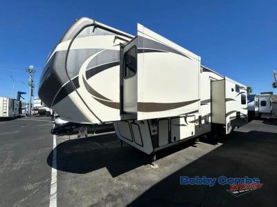 2016 Keystone RV Montana - Photo 28