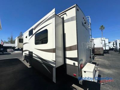 2016 Keystone RV Montana - Photo 29