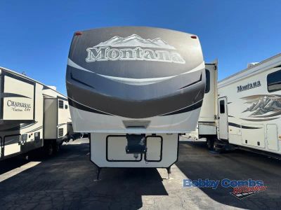 2016 Keystone RV Montana - Photo 27