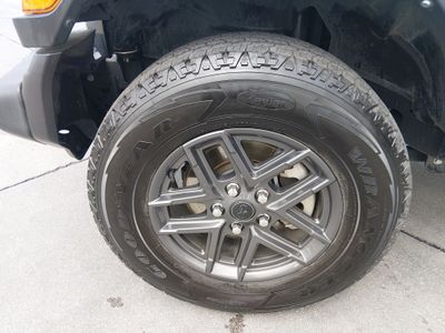 2024 Jeep Wrangler - Photo 10