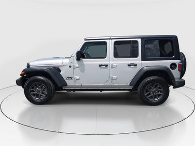 2024 Jeep Wrangler - Photo 4