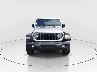 2024 Jeep Wrangler - Photo 2