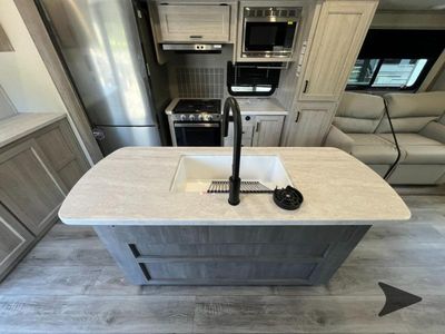 2025 Coachmen RV Catalina Destination Series - Photo 11