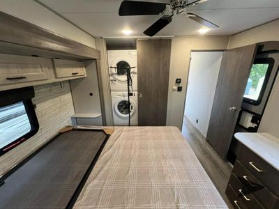 2025 Coachmen RV Catalina Destination Series - Photo 27