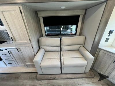 2025 Coachmen RV Catalina Destination Series - Photo 16