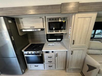 2025 Coachmen RV Catalina Destination Series - Photo 13