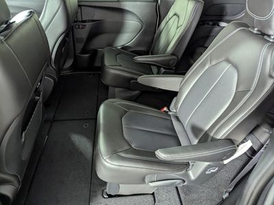 2026 Chrysler Pacifica - Photo 14