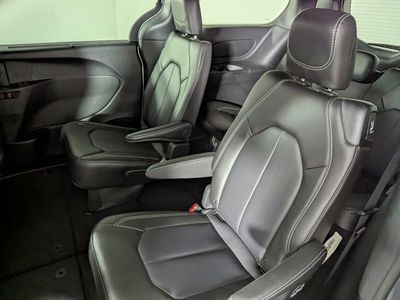 2026 Chrysler Pacifica - Photo 15