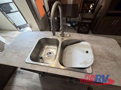 2020 Forest River RV Wildcat - Photo 24