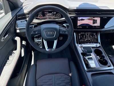 2026 Audi RS Q8 - Photo 16