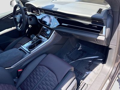 2026 Audi RS Q8 - Photo 13