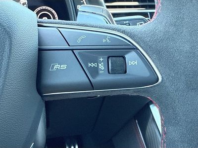 2026 Audi RS Q8 - Photo 37