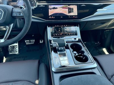 2026 Audi RS Q8 - Photo 18