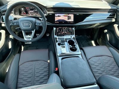 2026 Audi RS Q8 - Photo 15