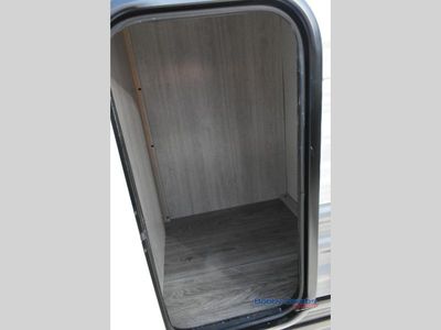 2025 Coachmen RV Catalina - Photo 7