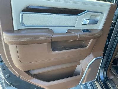 2022 Ram 2500 — photo 16 view