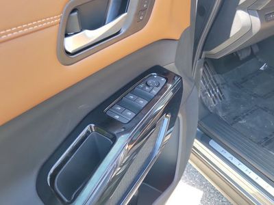 2026 Nissan Pathfinder — engine compartment view