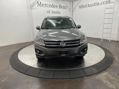 2016 Volkswagen Tiguan - Photo 2