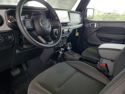 2026 Jeep Wrangler — photo 17 view