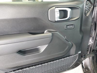 2026 Jeep Wrangler — photo 14 view