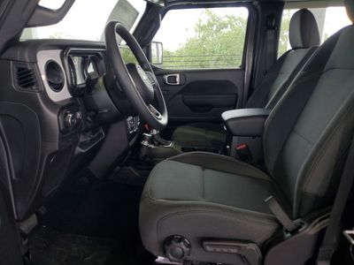 2026 Jeep Wrangler — photo 18 view