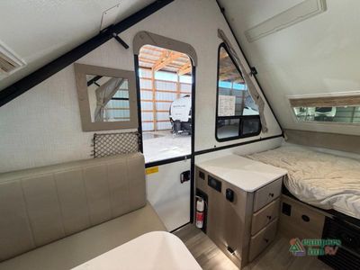 2025 Forest River RV Flagstaff Hard Side - Photo 35
