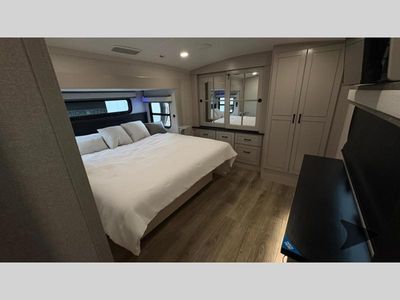 2026 Jayco North Point — photo 31 view