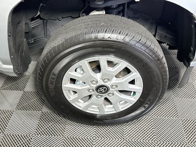 2024 Toyota Tacoma 4WD - Photo 11