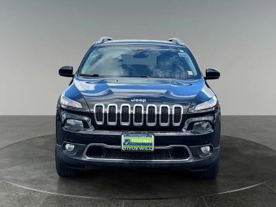 2017 Jeep Cherokee — side profile view