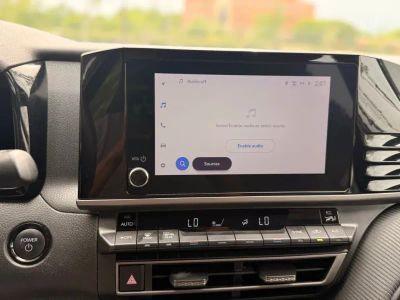 2025 Toyota Camry — photo 21 view