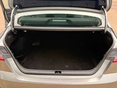 2025 Toyota Camry — photo 17 view