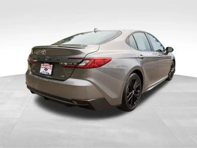 2025 Toyota Camry — photo 8 view