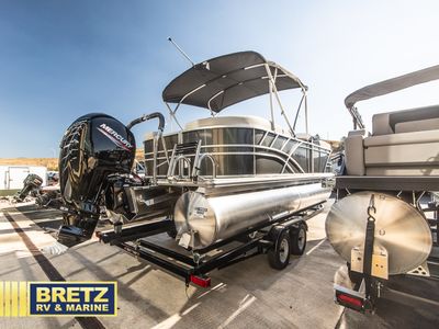 2026 Sylvan 822 — engine compartment view