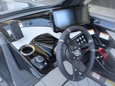 2025 Yamaha Boats 222XE - Photo 5