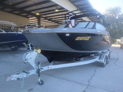 2025 Yamaha Boats 222XE - Photo 1
