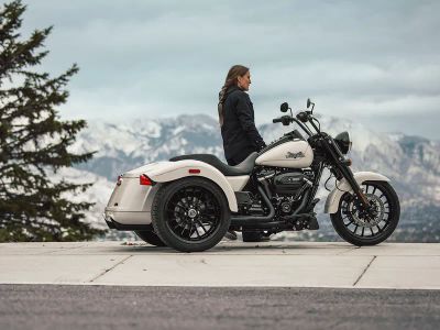 2023 Harley-Davidson Freewheeler - Photo 2