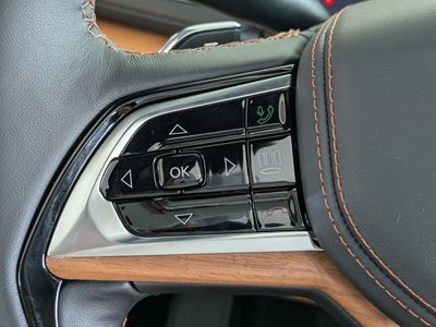 2025 Jeep Grand Cherokee — photo 27 view