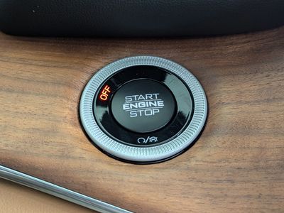 2025 Jeep Grand Cherokee — photo 30 view