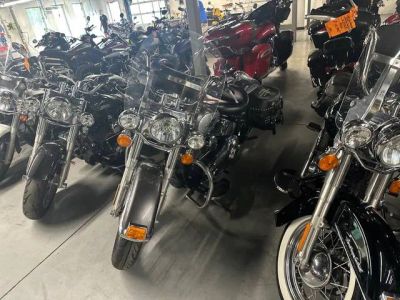 2014 Harley-Davidson® FLSTC - Heritage Softail® Classic — front three-quarter view